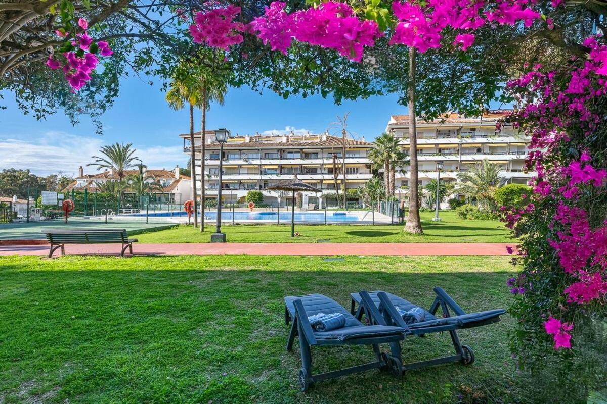 Golden Mile Getaway, Garden View, Pool & Comfort Marbella Kültér fotó