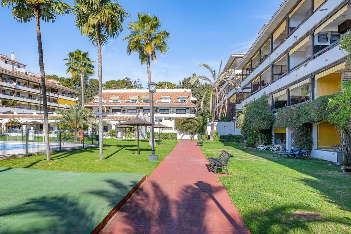 Golden Mile Getaway, Garden View, Pool & Comfort Marbella Kültér fotó